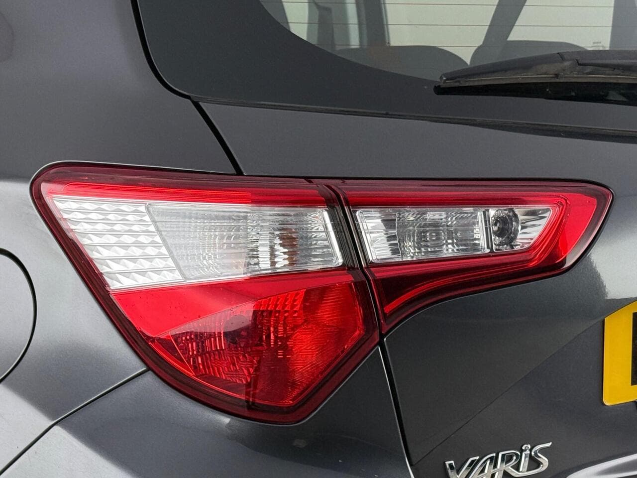 Toyota Yaris thumbnail Lights Rear