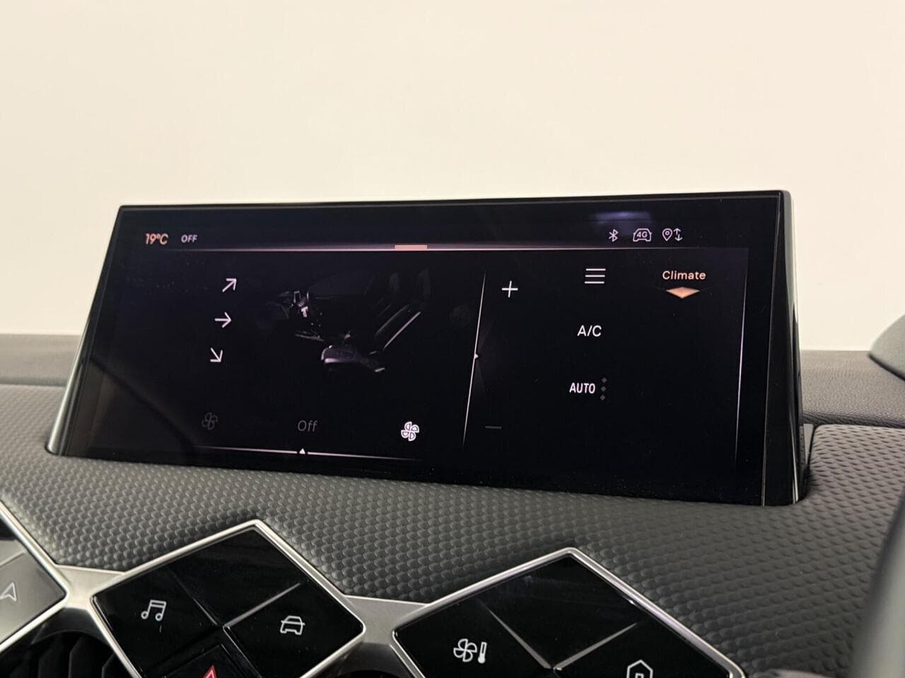 DS AUTOMOBILES DS 3 thumbnail Infotainment System