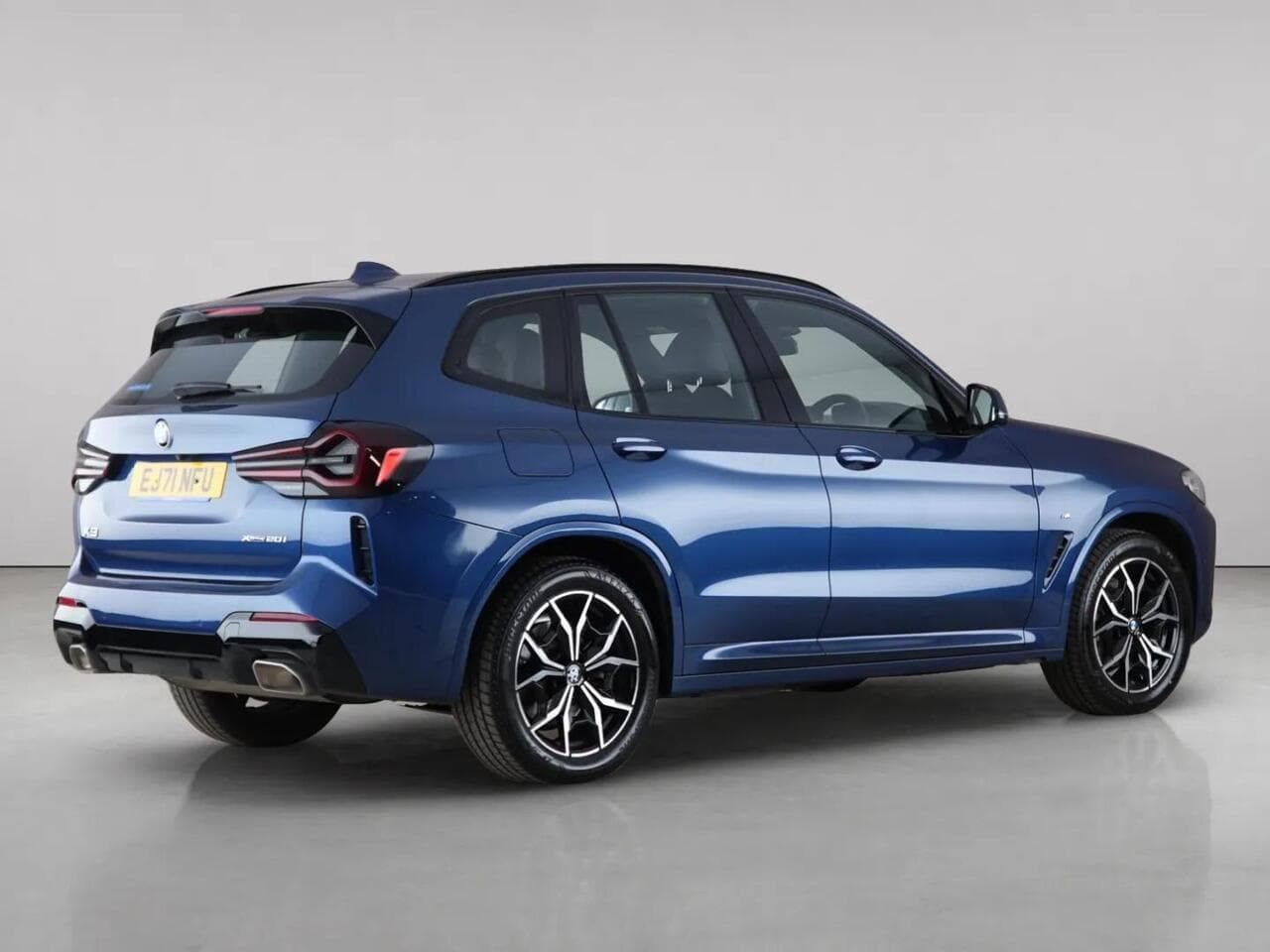BMW X3 thumbnail Rear Right