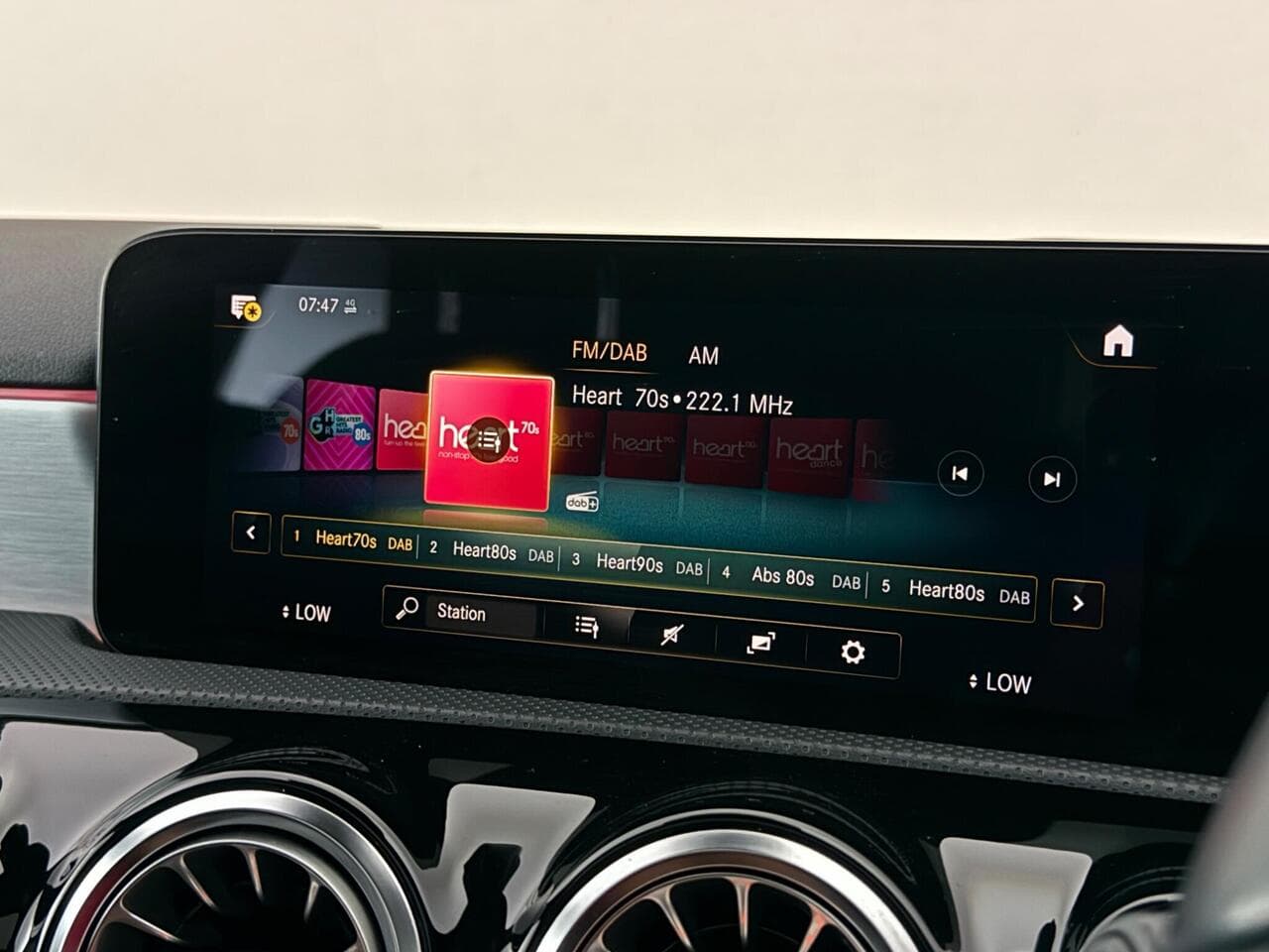Mercedes-Benz A Class thumbnail Infotainment System