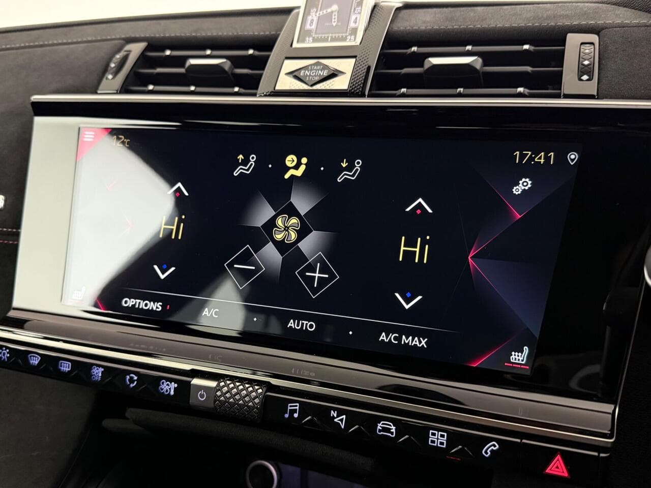 DS AUTOMOBILES DS 7 CROSSBACK thumbnail Infotainment System