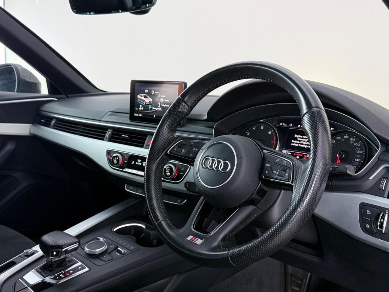 Audi A4 thumbnail Interior Front