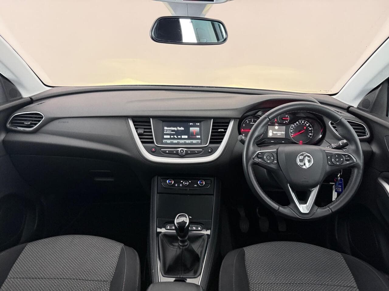 Vauxhall Grandland X thumbnail Interior Front