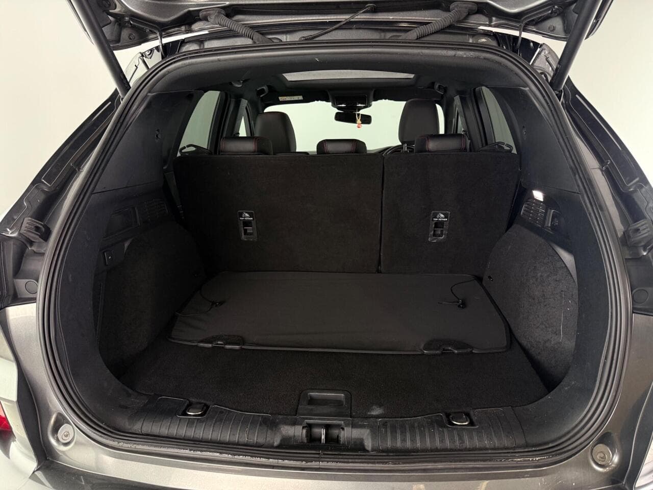 Ford Kuga thumbnail Boot