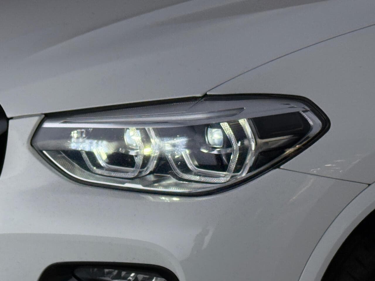 BMW X3 thumbnail Lights Front