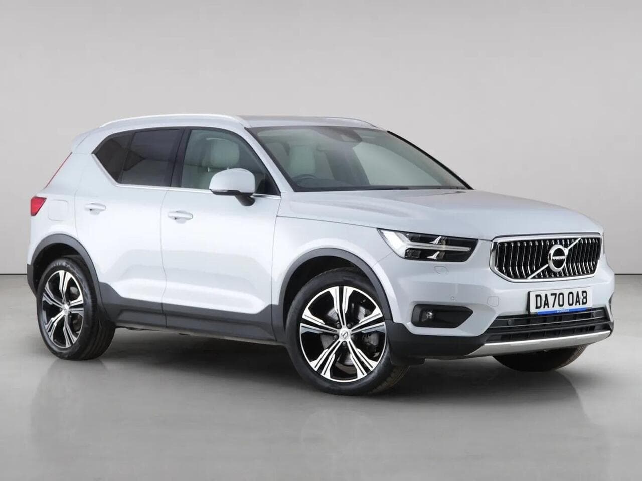 Volvo XC40 - Volvo XC40 1.5h T5 Twin Engine Recharge 10.7kWh Inscription Pro Auto Euro 6 (s/s) 5dr