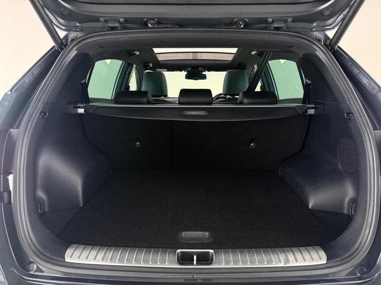 Kia Sportage thumbnail Boot