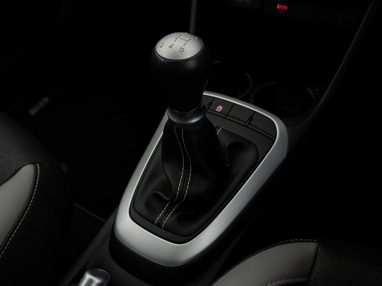 Kia Picanto thumbnail Interior Front