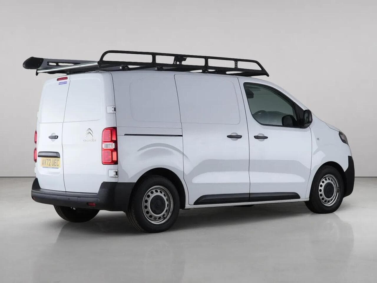 Citroen Dispatch thumbnail Rear Right