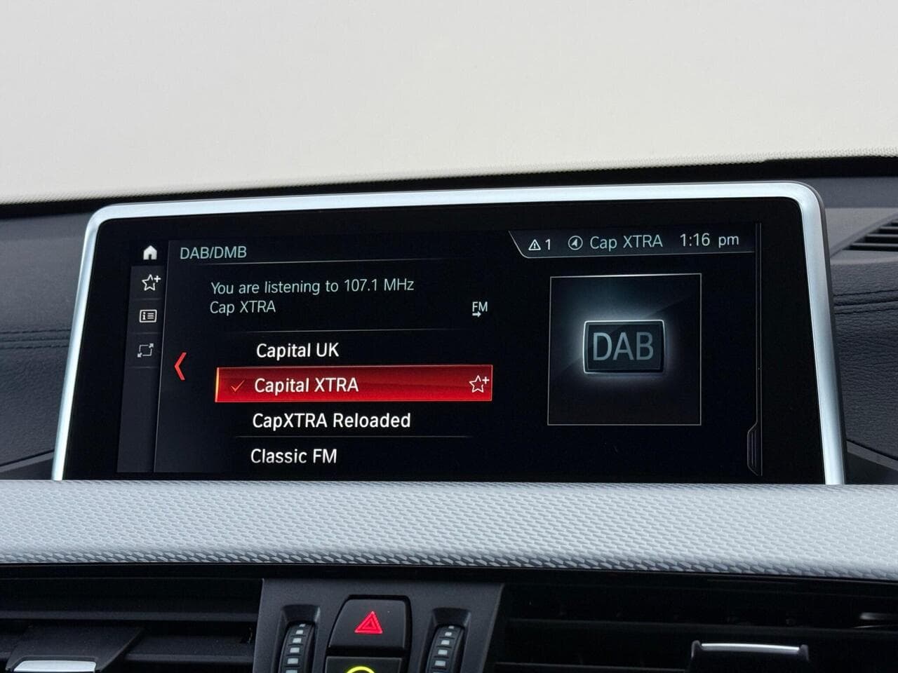 BMW X1 thumbnail Infotainment System