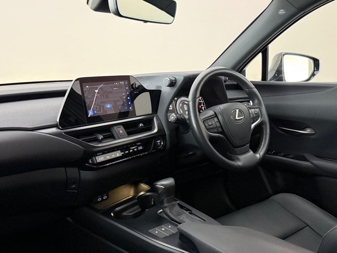 Lexus UX thumbnail Interior Front