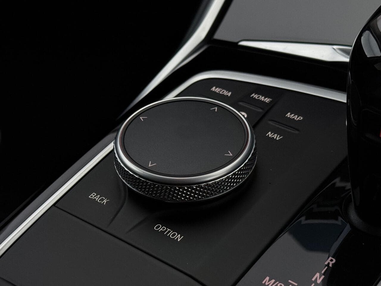 BMW 3 Series thumbnail Misc Controls