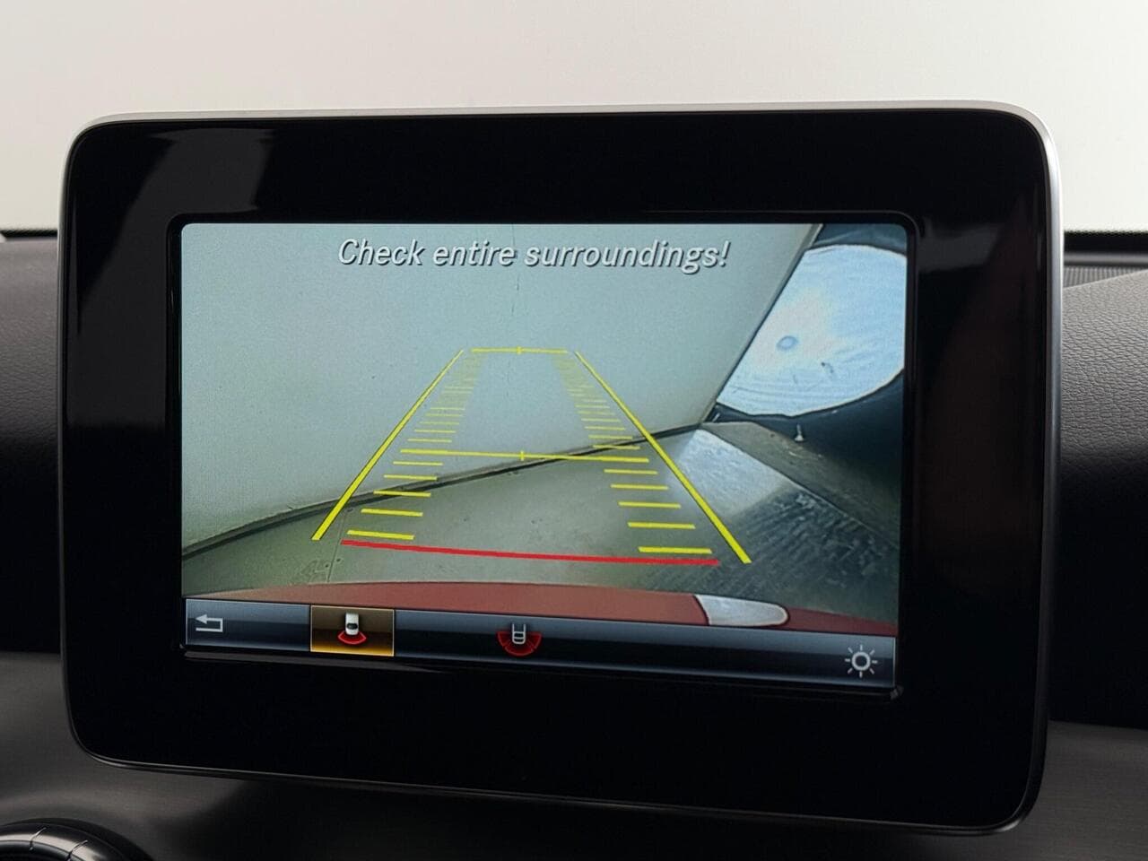 Mercedes-Benz CLA thumbnail Infotainment System