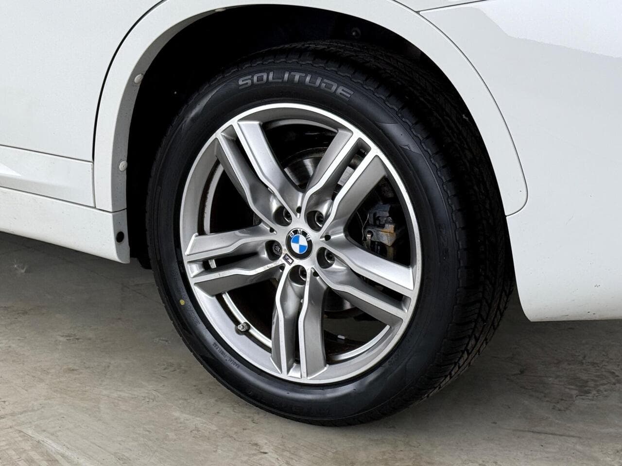 BMW X1 thumbnail Wheel