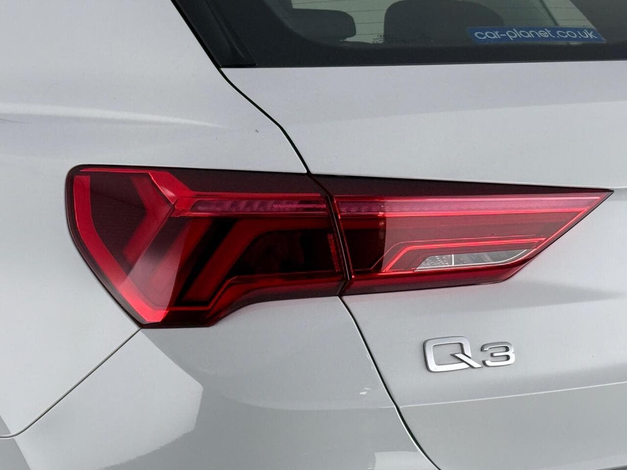 Audi Q3 thumbnail Lights Rear