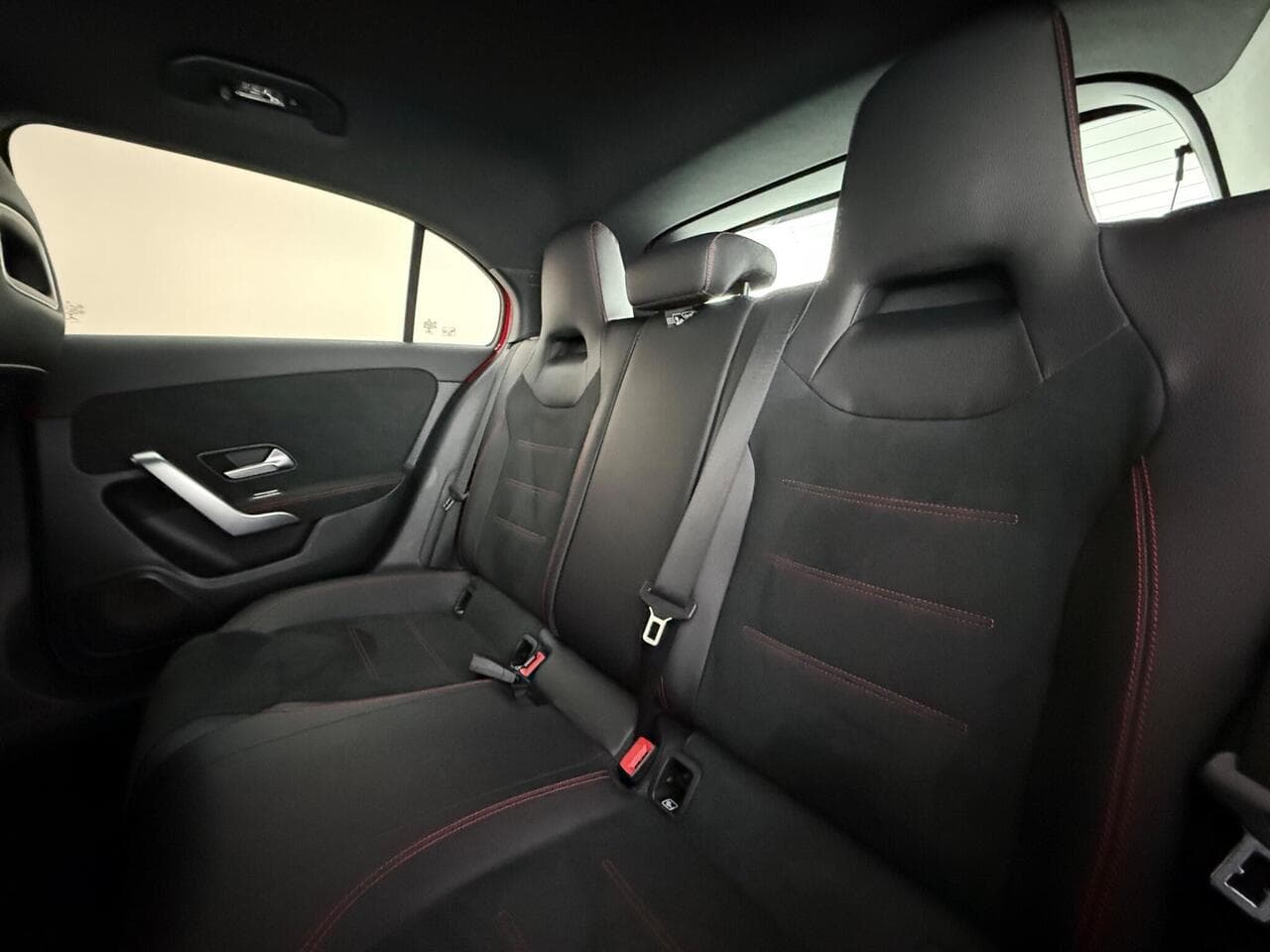 Mercedes-Benz A Class thumbnail Seats Rear