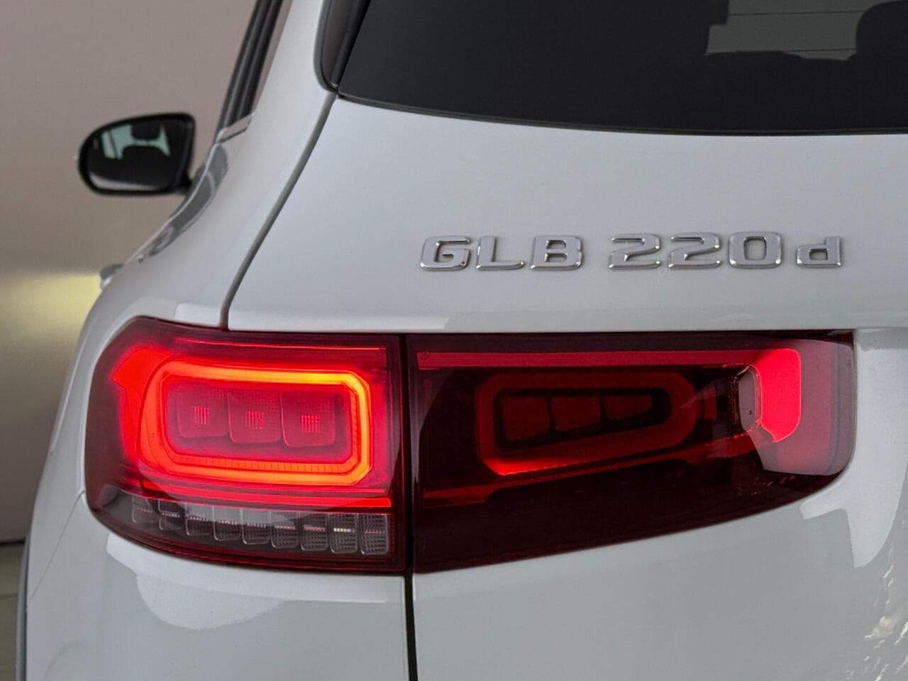 Mercedes-Benz GLB thumbnail Lights Rear