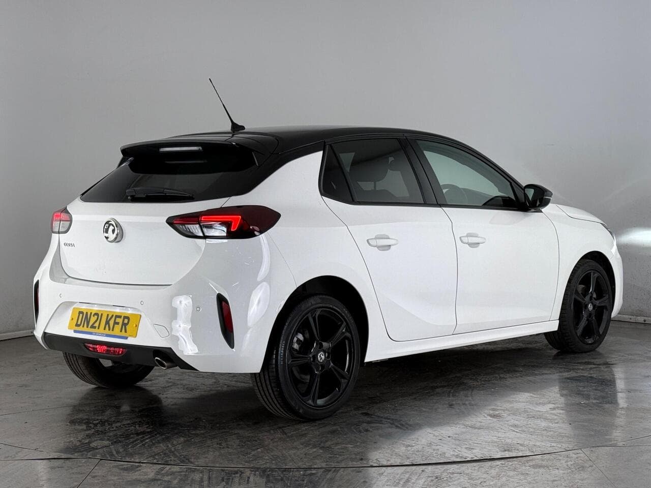 Vauxhall Corsa thumbnail Rear Right