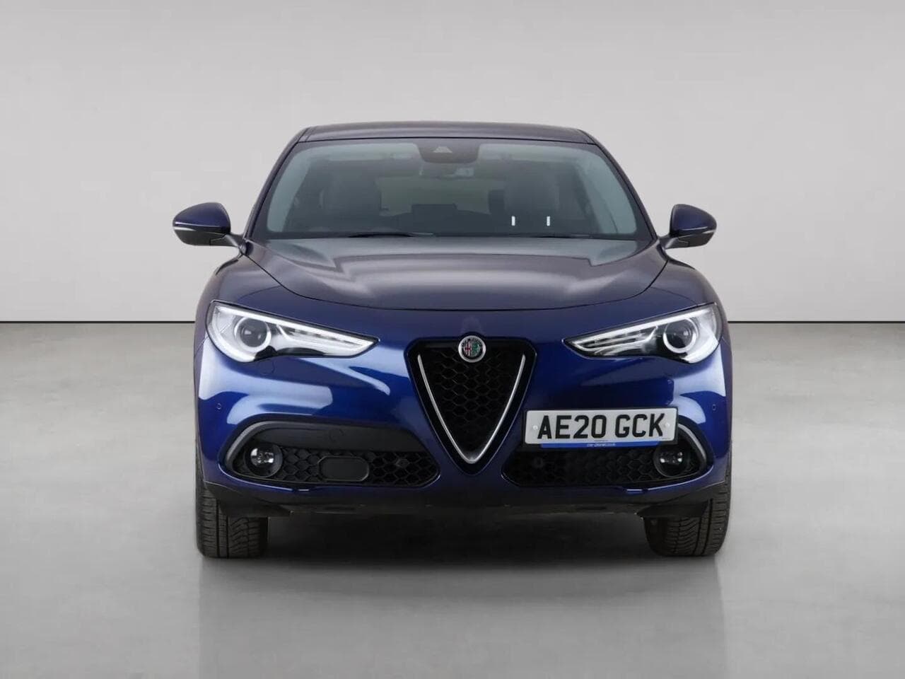 Alfa Romeo Stelvio thumbnail Front