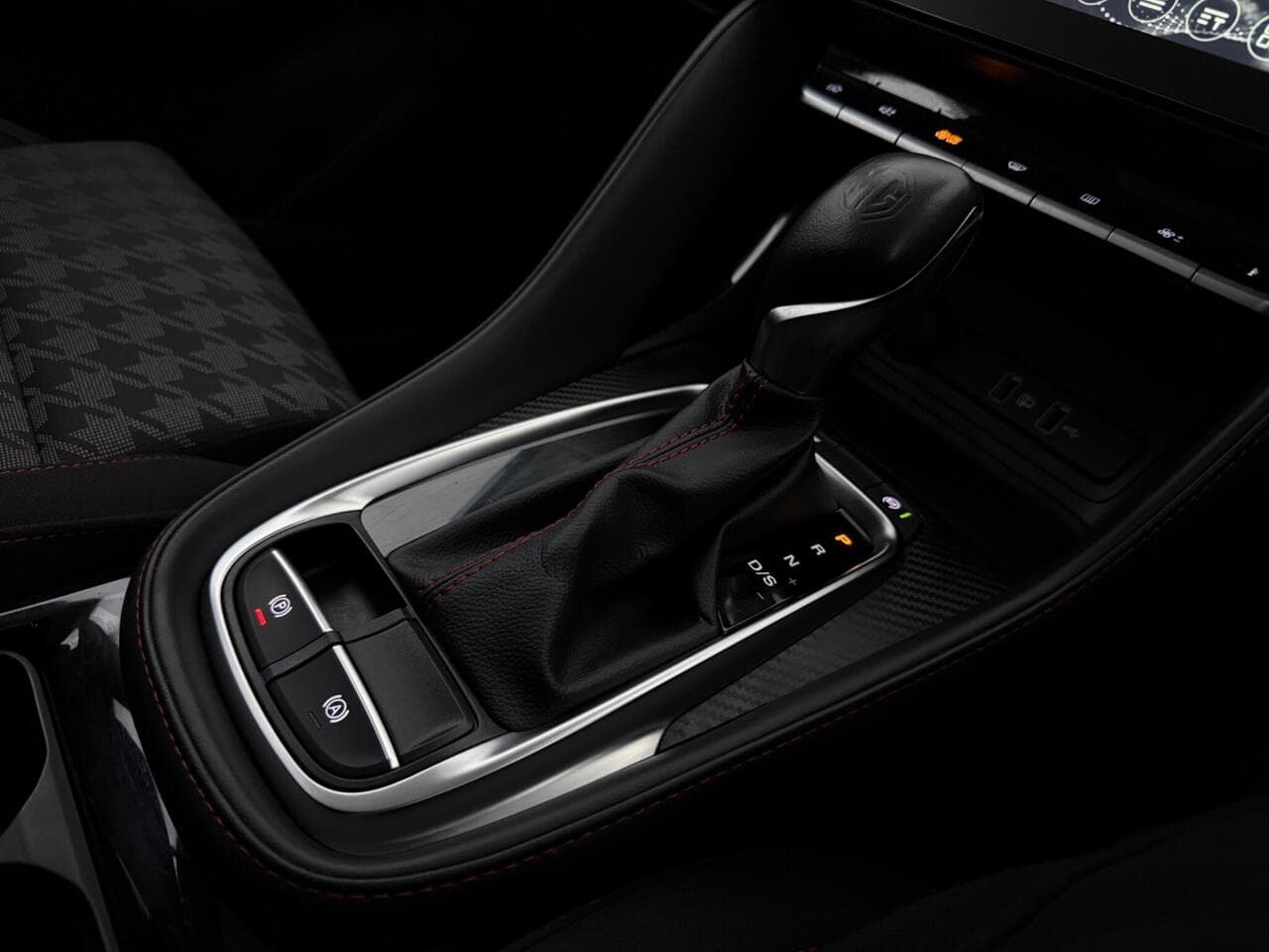 MG MG ZS thumbnail Interior Front