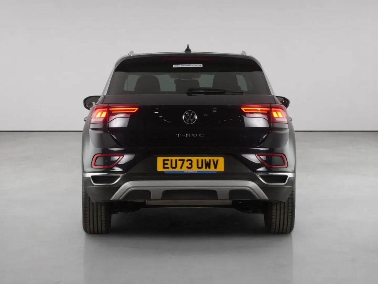 Volkswagen T-Roc thumbnail Rear