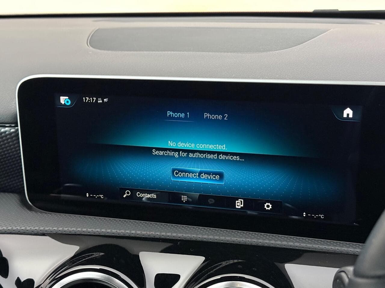 Mercedes-Benz A Class thumbnail Infotainment System