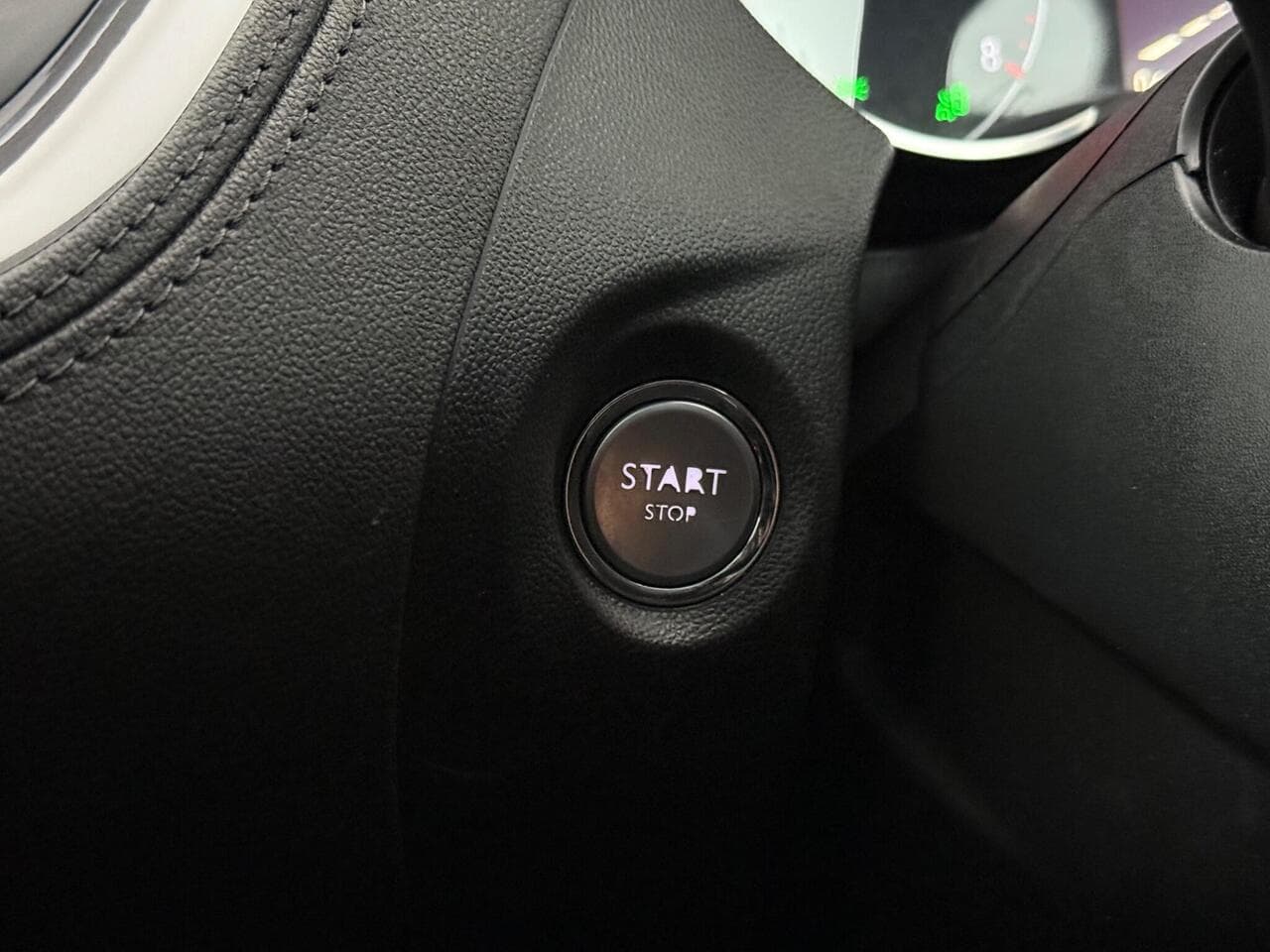 Vauxhall Grandland X thumbnail Misc Controls