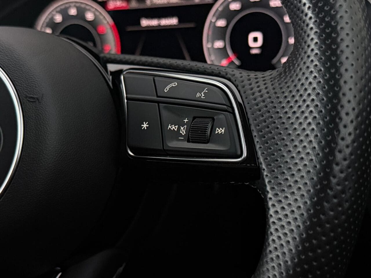 Audi A4 Avant thumbnail Misc Controls