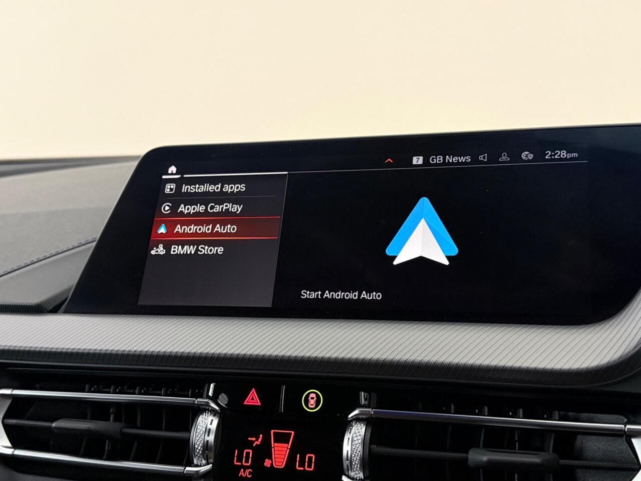 BMW 1 Series thumbnail Infotainment System