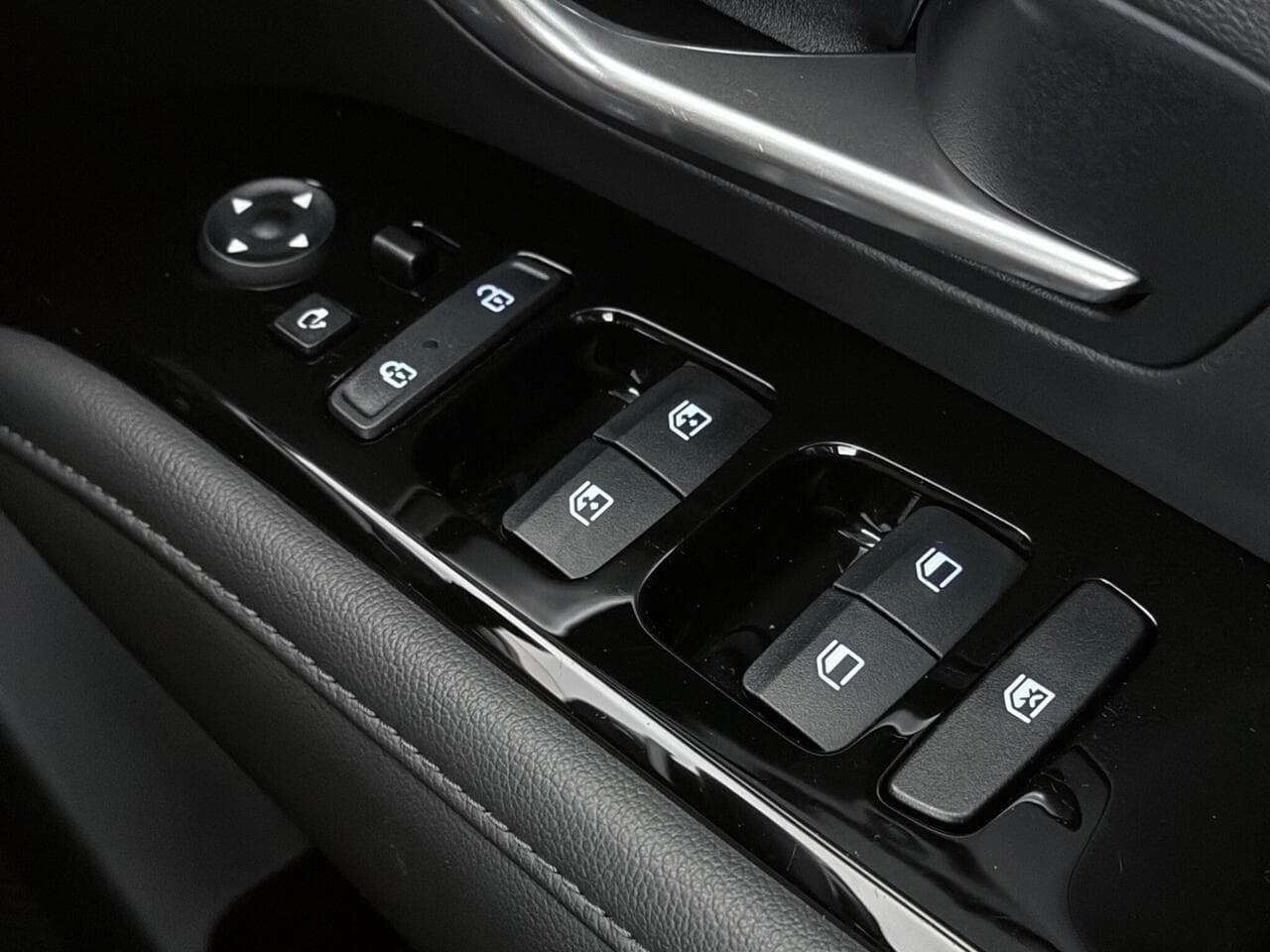 Hyundai TUCSON thumbnail Misc Controls