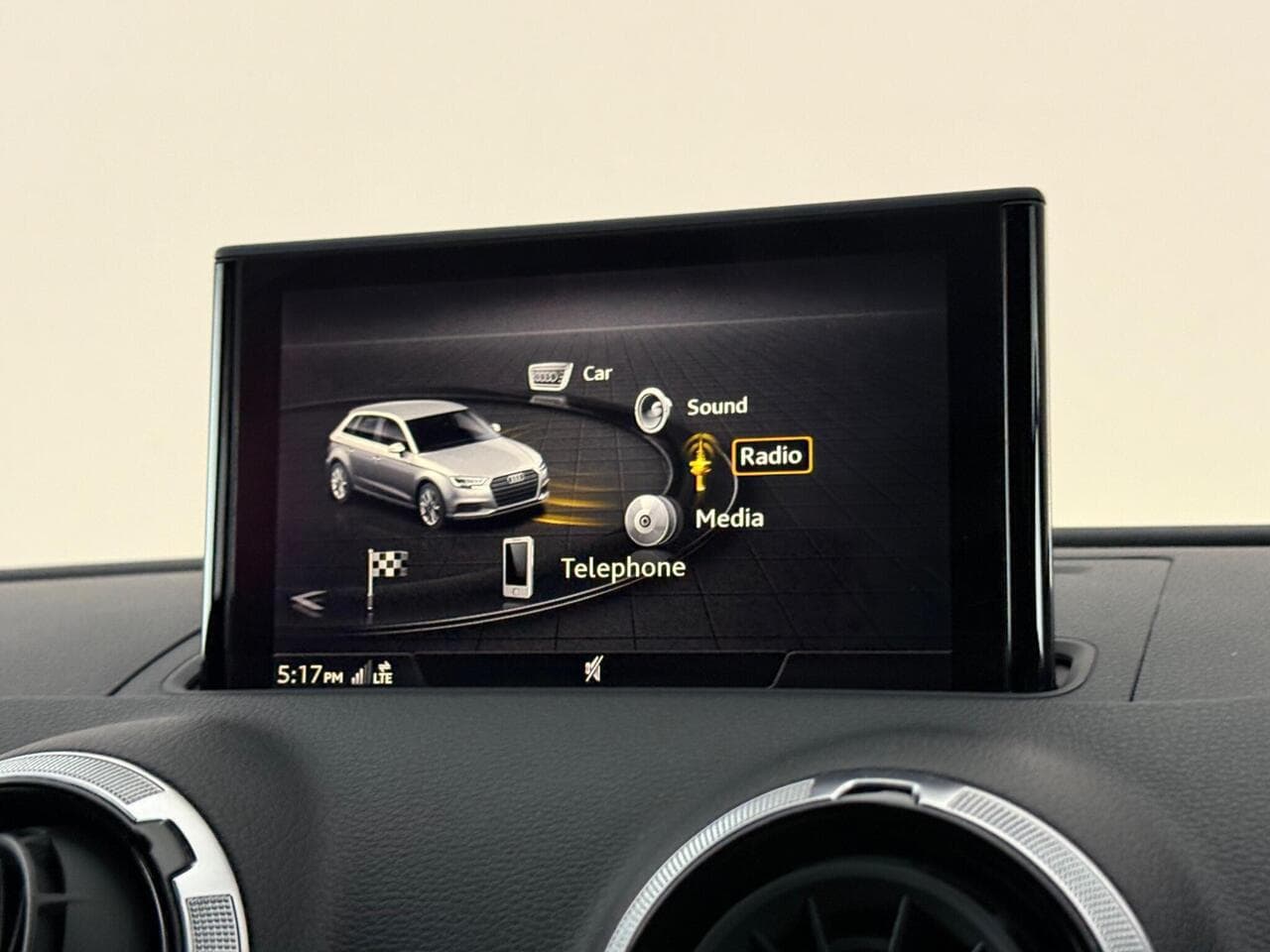 Audi A3 thumbnail Infotainment System