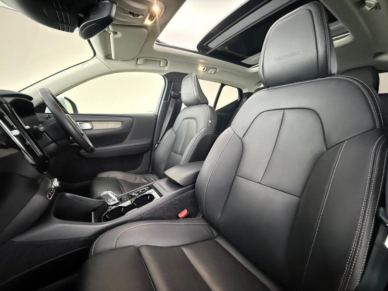 Volvo XC40 thumbnail Seat Front Passenger