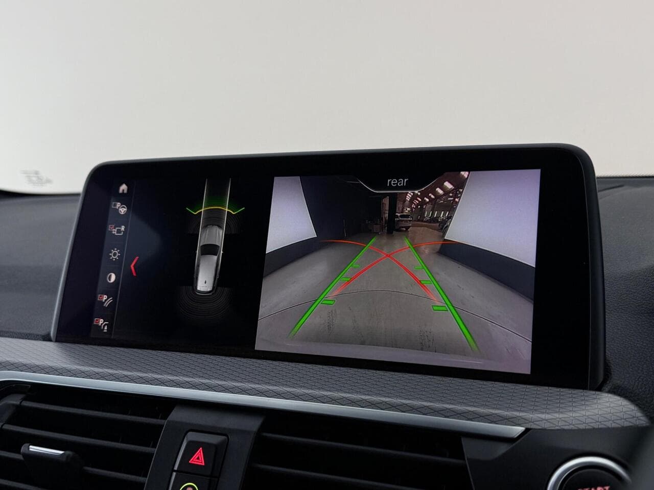 BMW X3 thumbnail Infotainment System
