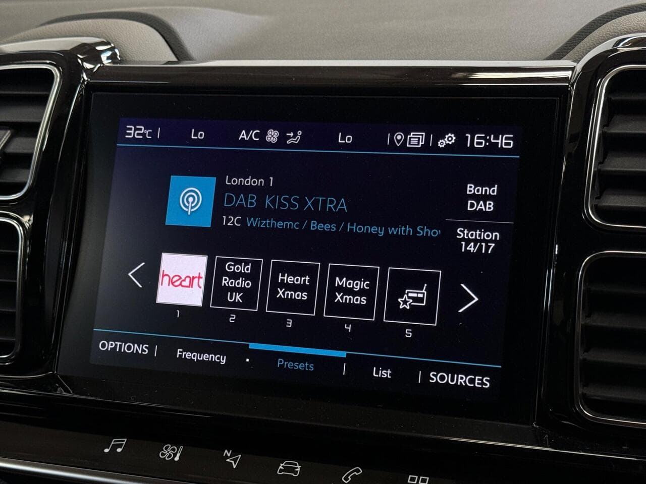 Citroen C5 Aircross thumbnail Infotainment System