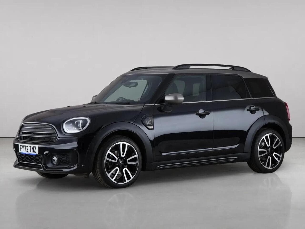 MINI Countryman thumbnail Front Left