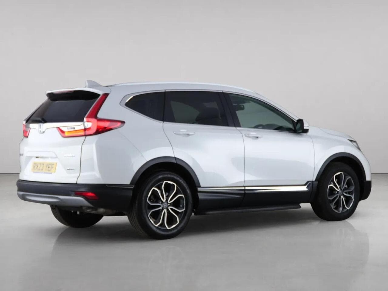 Honda CR-V thumbnail Rear Right