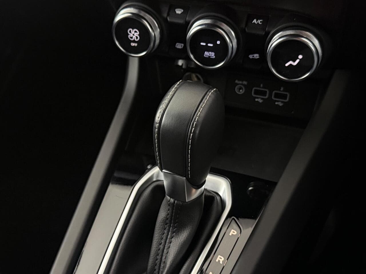 Renault Arkana thumbnail Interior Front