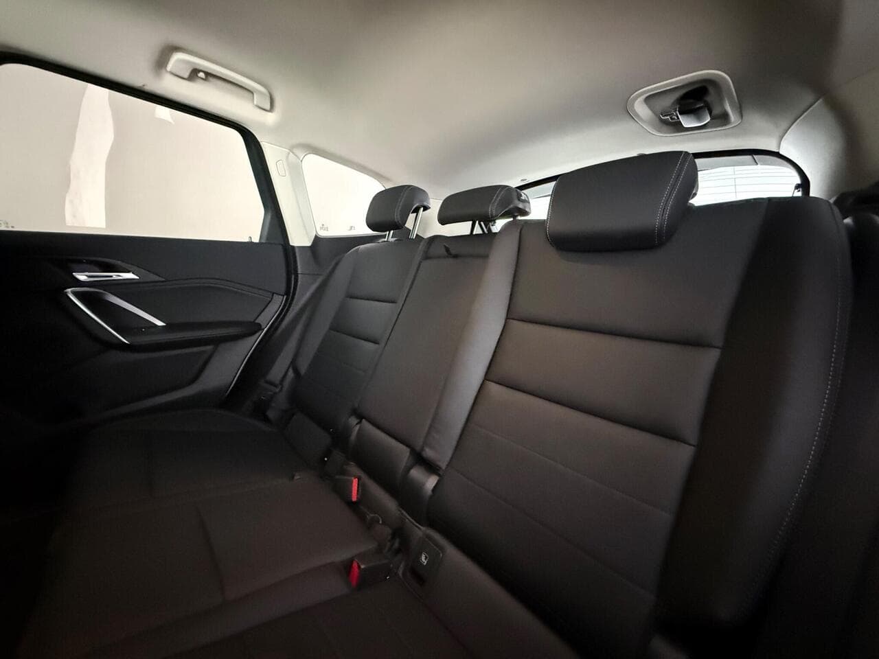 BMW X1 thumbnail Seats Rear