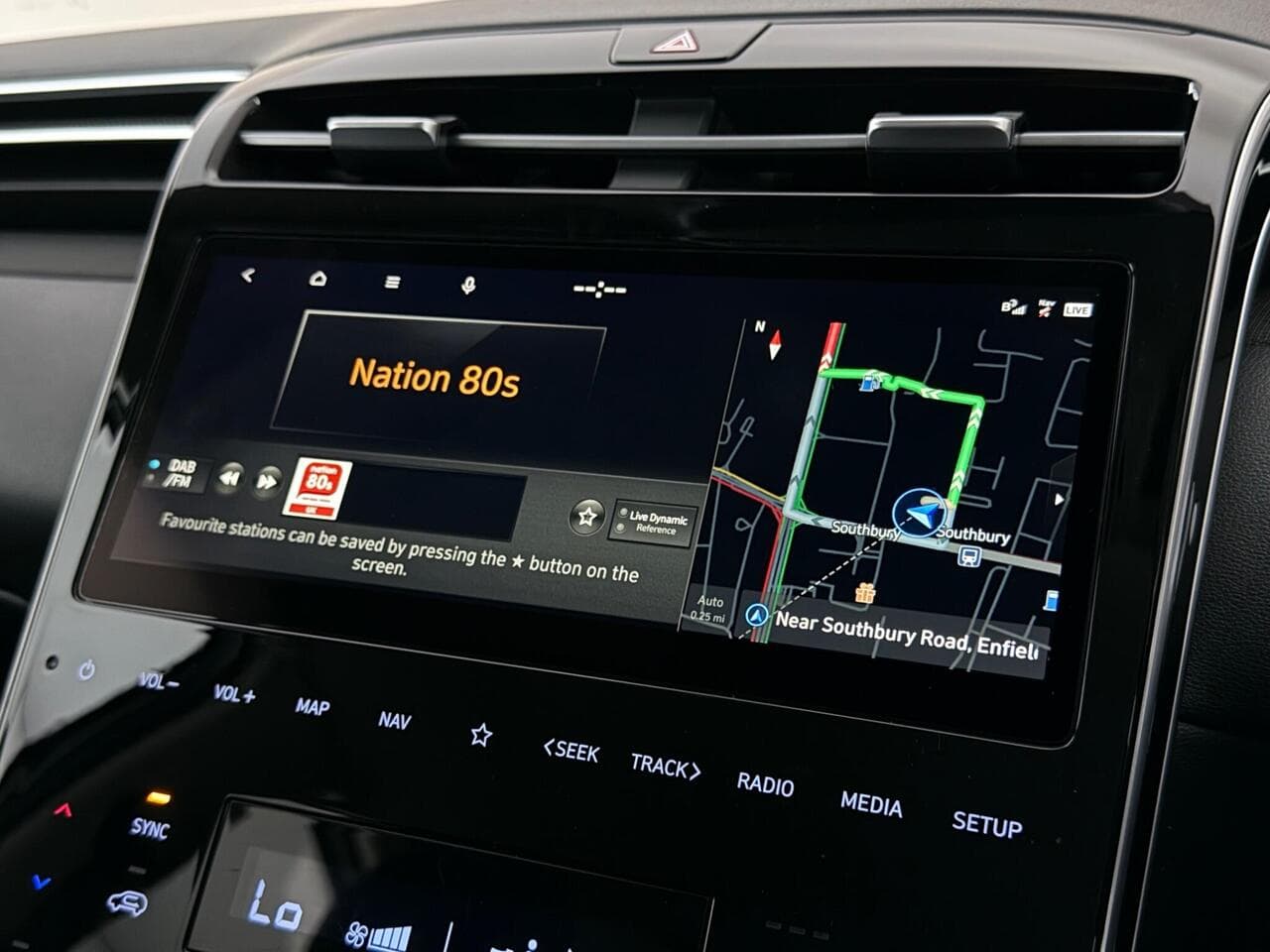 Hyundai TUCSON thumbnail Infotainment System