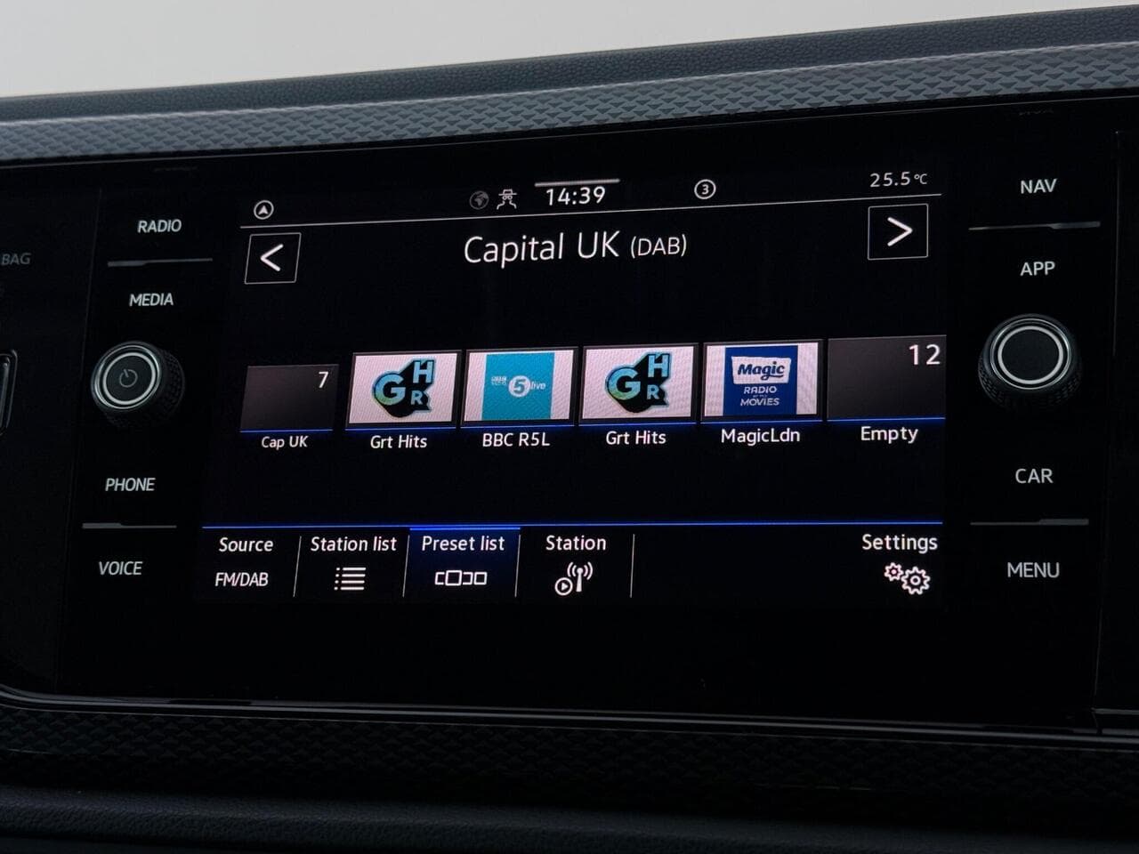 Volkswagen Polo thumbnail Infotainment System