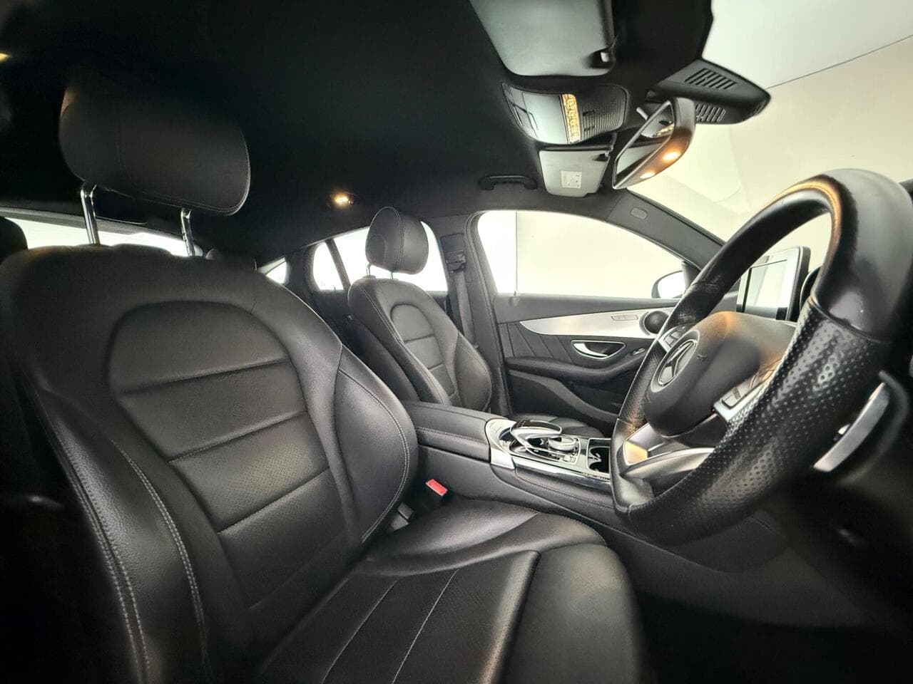 Mercedes-Benz GLC thumbnail Seat Driver