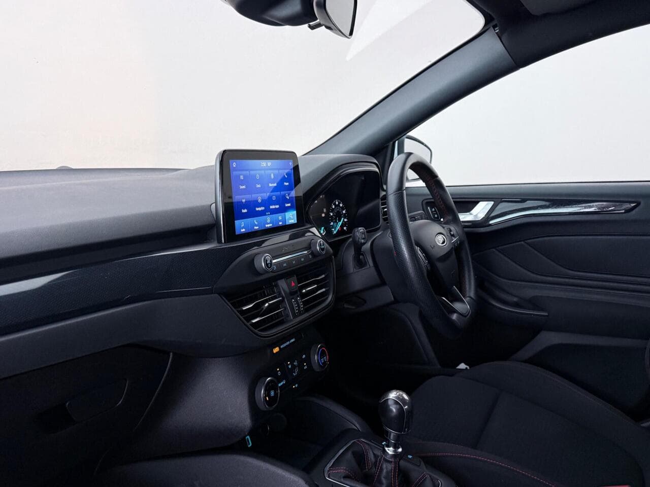 Ford Focus thumbnail Interior Front
