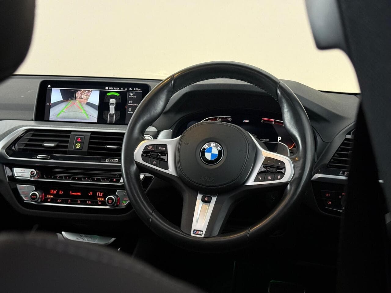 BMW X3 thumbnail Steering Wheel