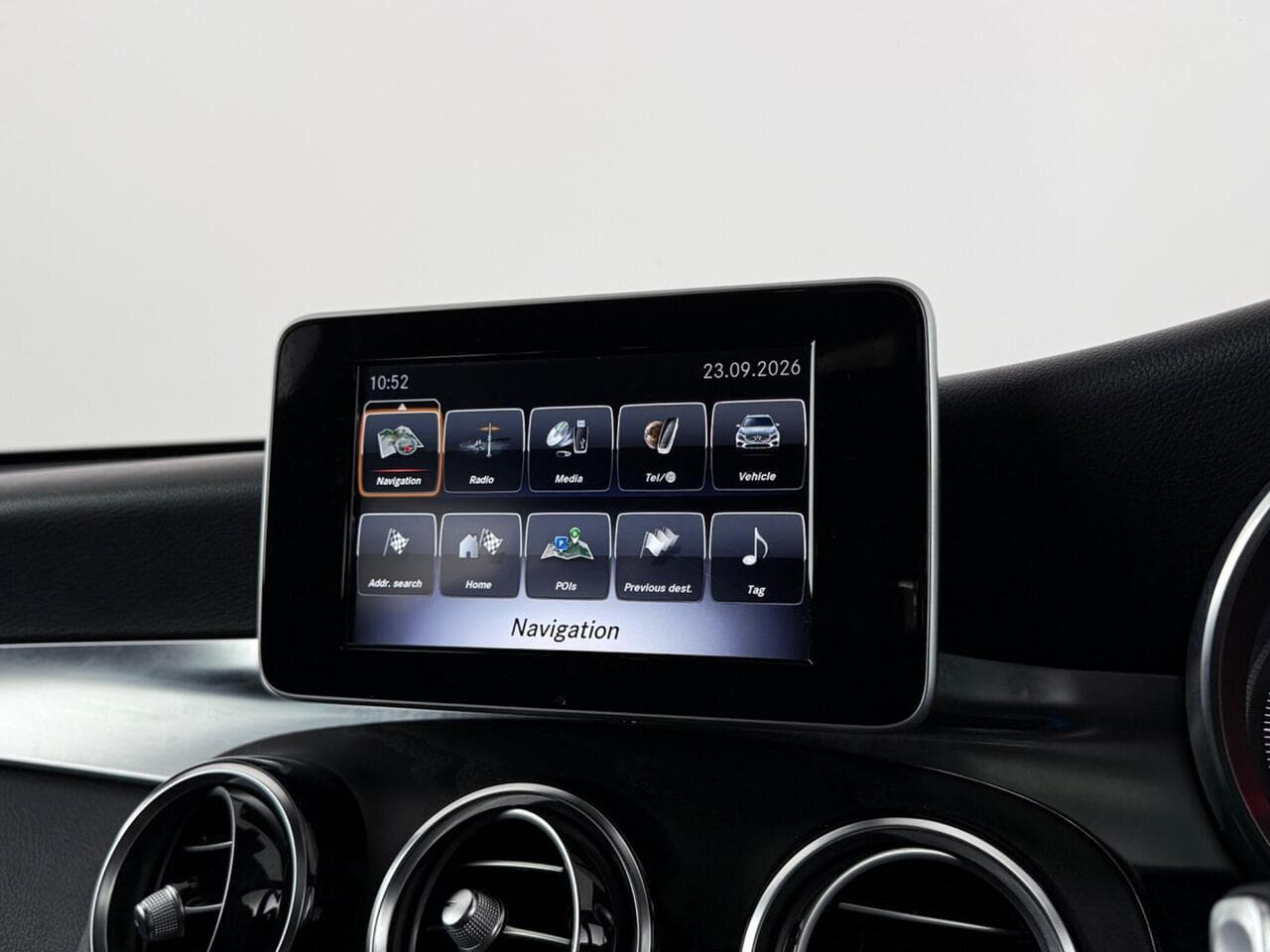 Mercedes-Benz GLC thumbnail Infotainment System