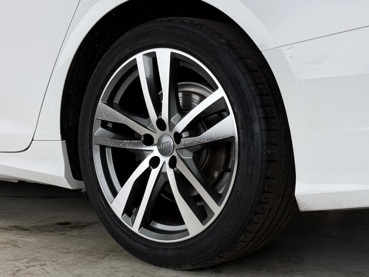 Audi A6 Avant thumbnail Wheel
