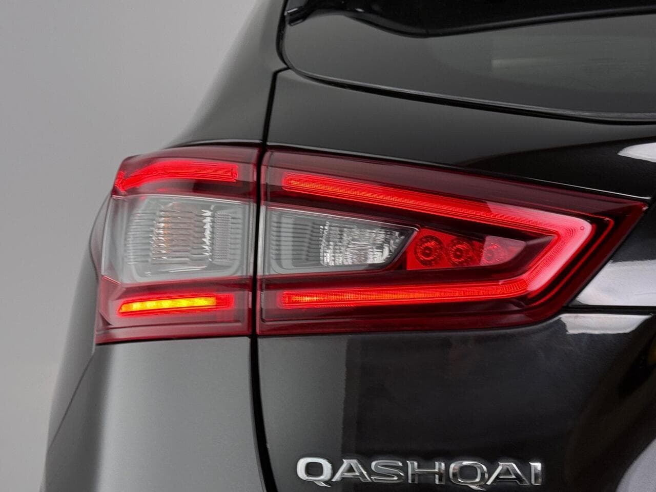 Nissan Qashqai thumbnail Lights Rear