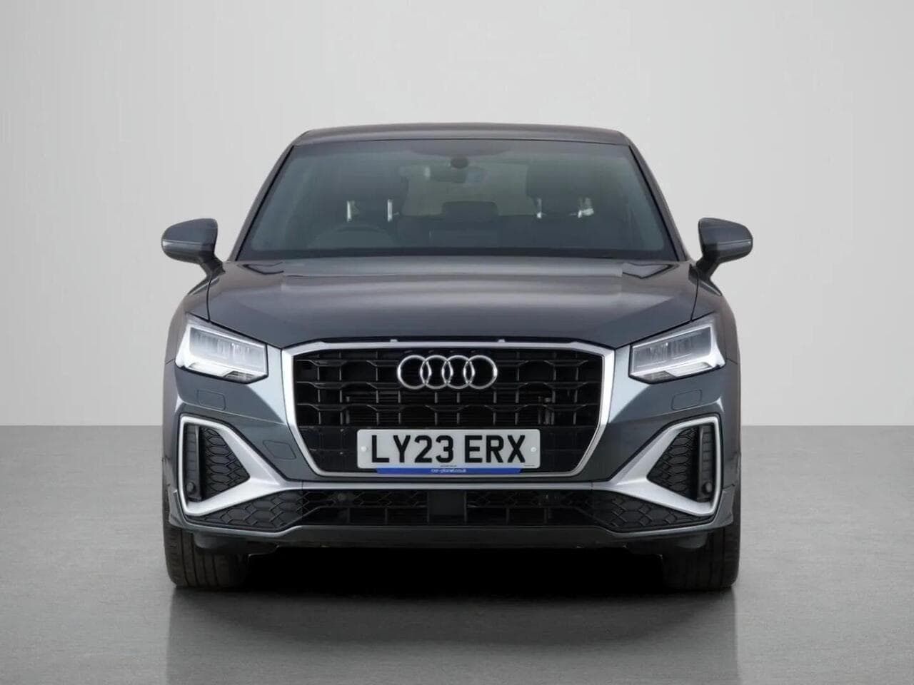 Audi Q2 thumbnail Front