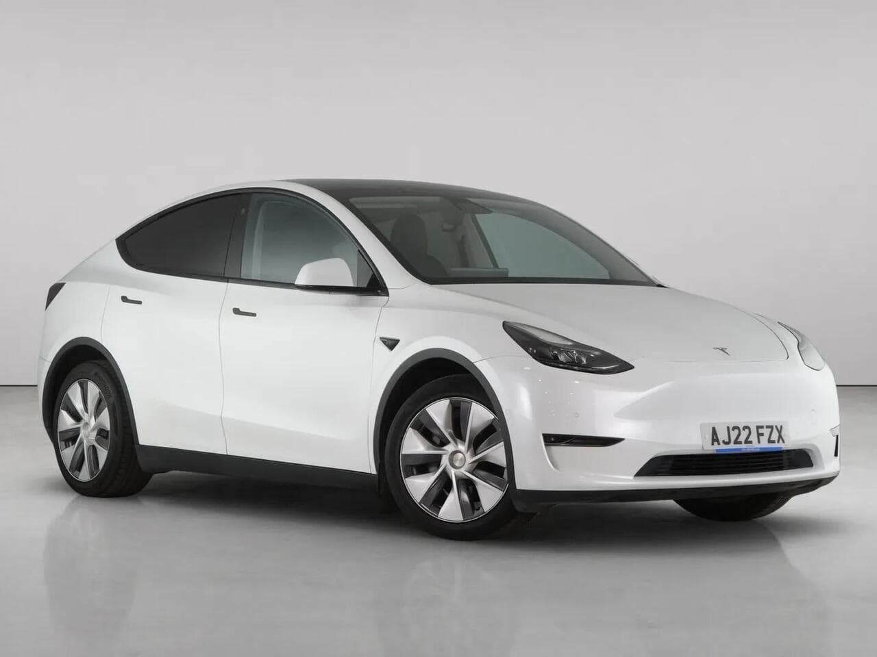Tesla Model Y - Tesla Model Y (Dual Motor) Long Range Auto 4WDE 5dr