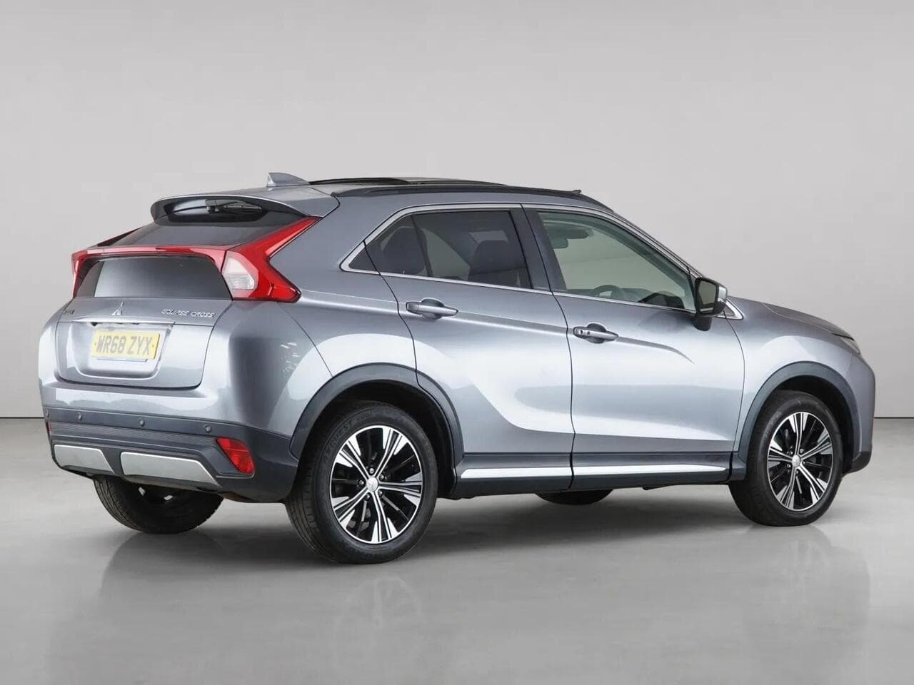 Mitsubishi Eclipse Cross thumbnail Side Right