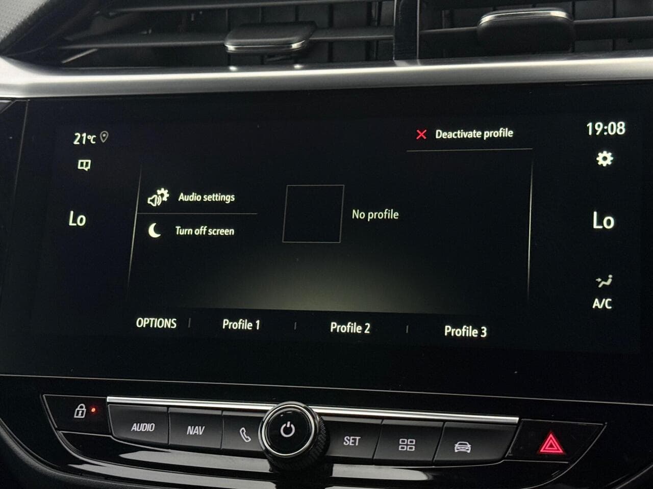 Vauxhall Corsa thumbnail Infotainment System